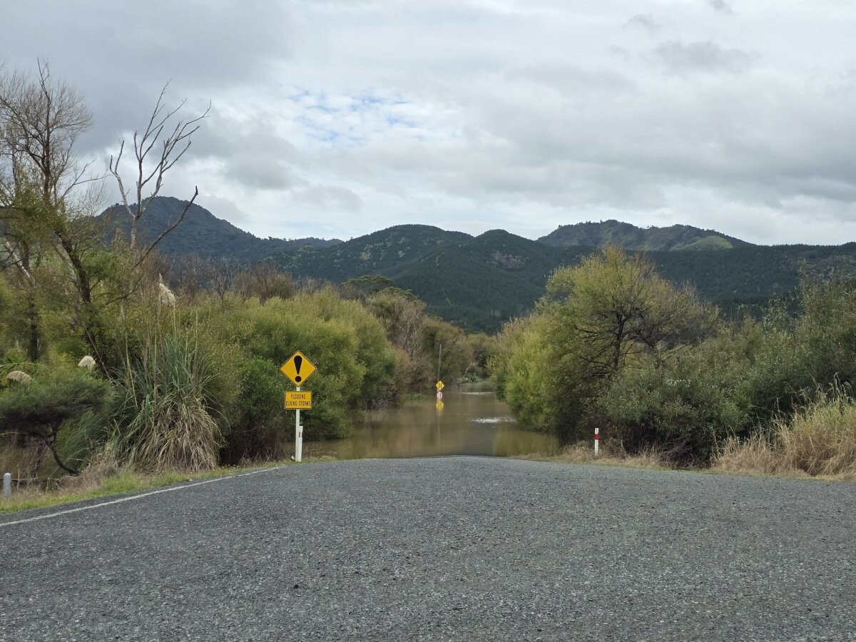 Cyclone Vaianu l Monday update